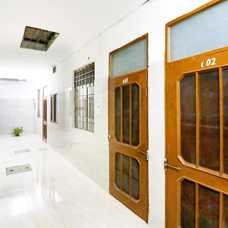 SPOT ON 44679 Hotel Samrat Sohana Bagian luar foto